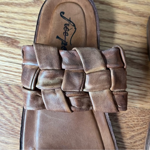 Free People NWOT Woven River Leather Slip on Sandals - Picture 8 of 10